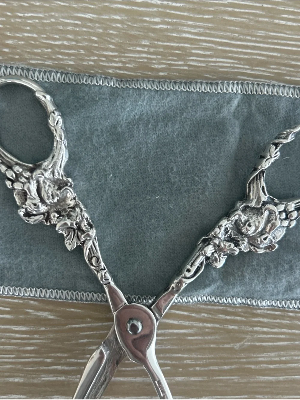 Vintage Ornate Sterling Silver Grape Shears Scissor Grape Vine Motif 3.7 oz